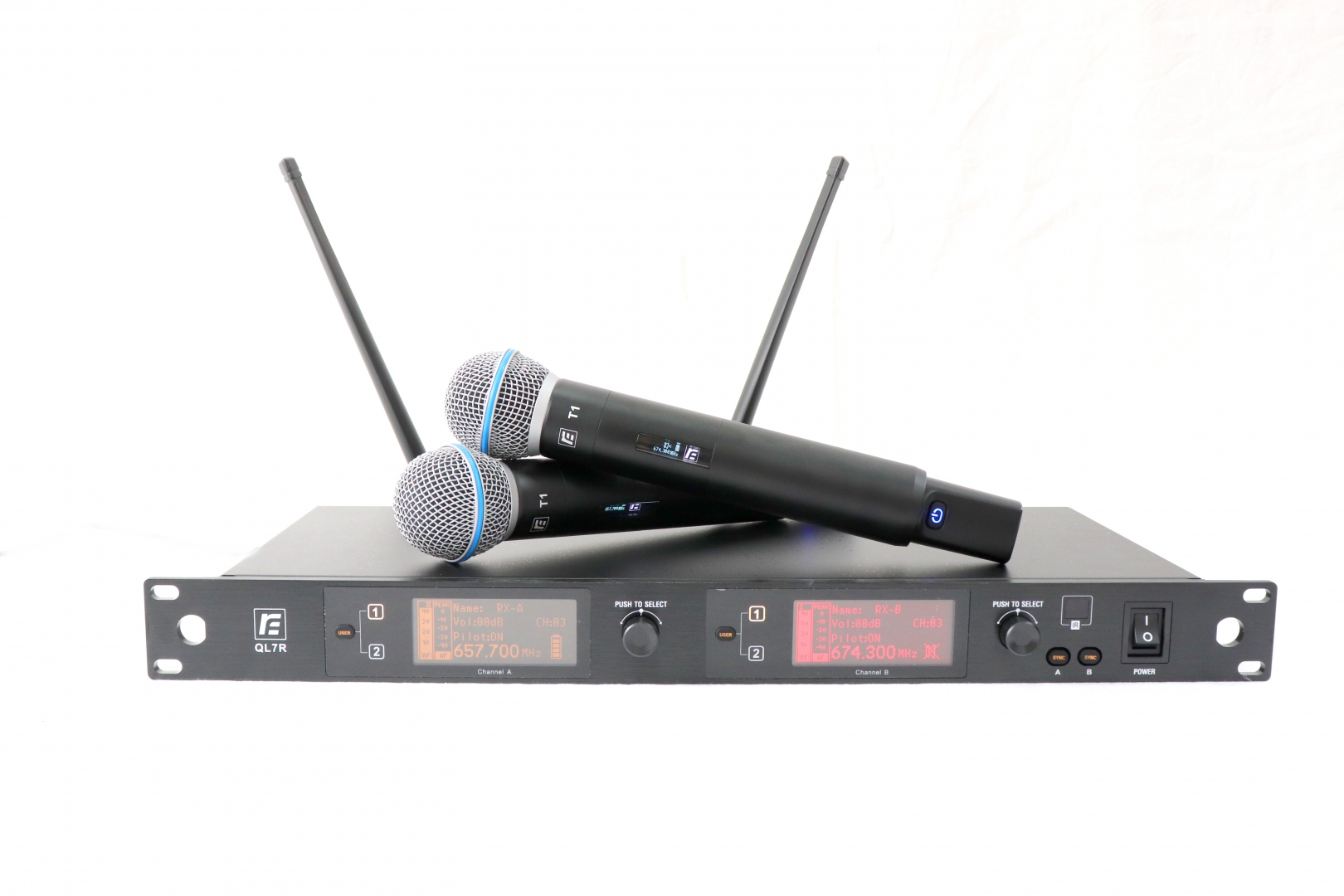 RFIntell QL7R/T1-B 720,500-754,000 МГц 2-канальная радиосистема с 2-мя ручными микрофонами в Великом Новгороде